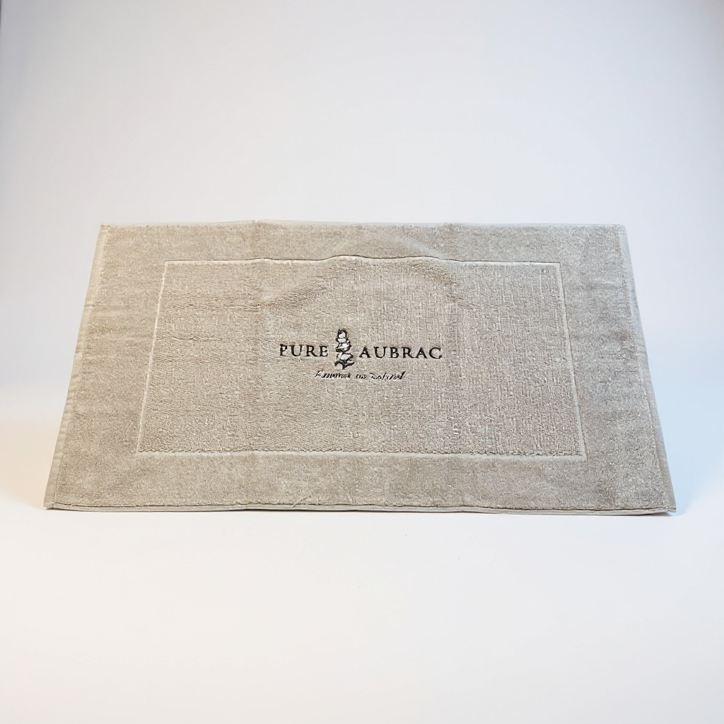 Tapis de bain brodé Pure Aubrac