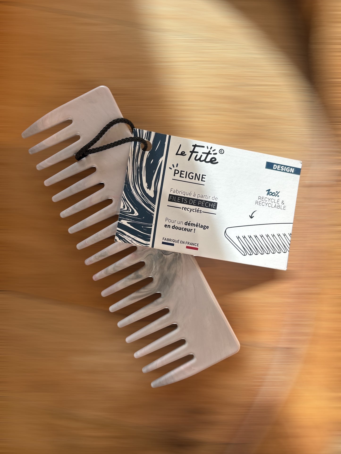 Peigne rose recyclé Le Futé Capitaine Cosmétiques